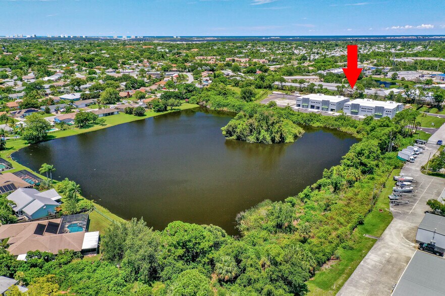 More Photos Of 861 NE Industrial Blvd, Jensen Beach Warehouse For Sale