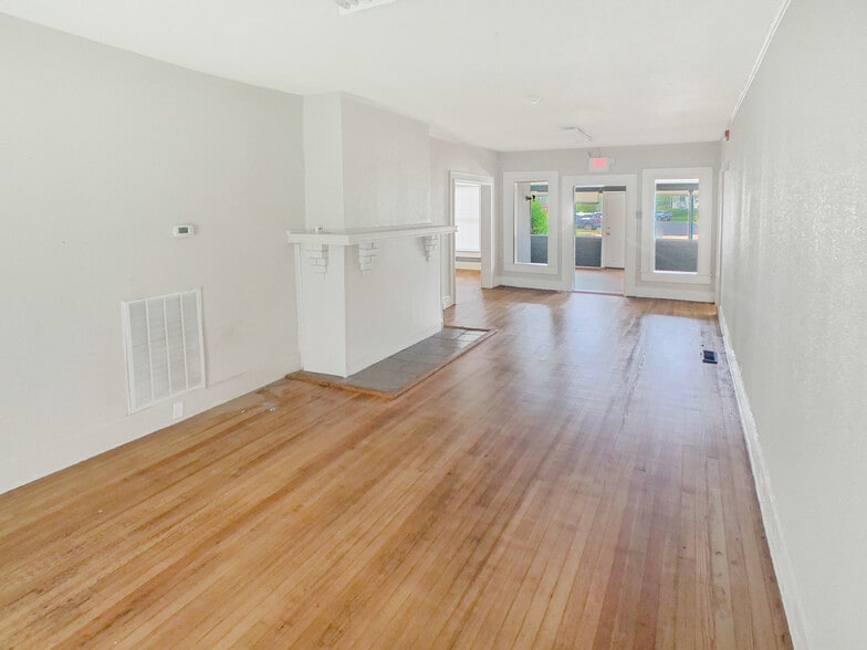 More Photos Of 2415 13th St, Tuscaloosa Office For Lease