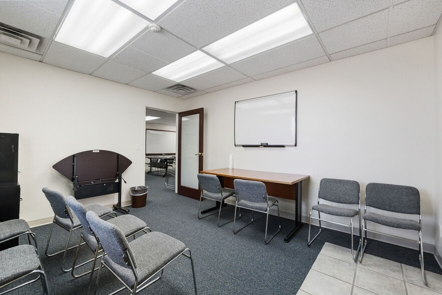 More Photos Of 221 N Marina St, Prescott Medical For Lease