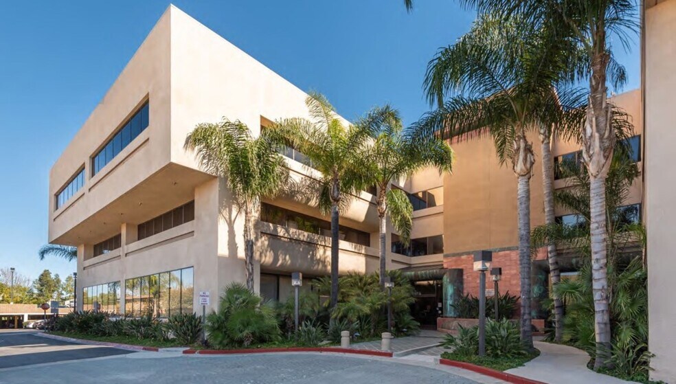 Primary Photo Of 21731 Ventura Blvd, Woodland Hills Medical For Lease