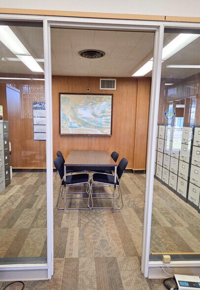 More Photos Of 66 Granby St, Bloomfield Manufacturing For Sale