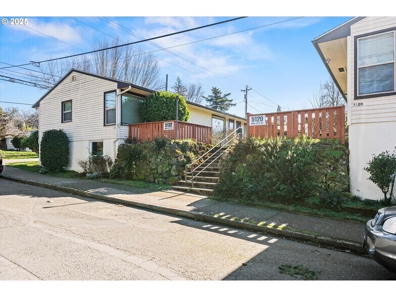 More Photos Of 5104 SE Clinton St, Portland Apartments For Sale