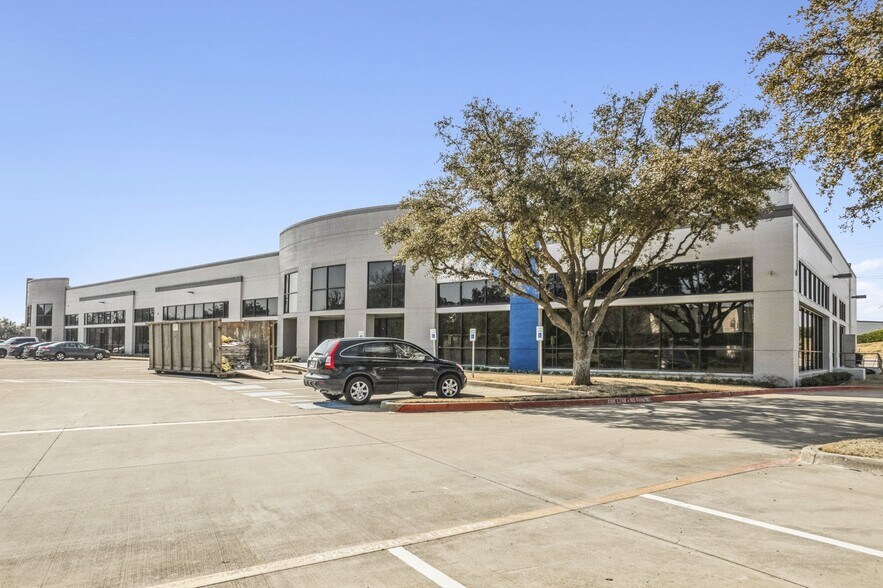 More Photos Of 8333 Ridgepoint Dr, Irving Unknown For Lease