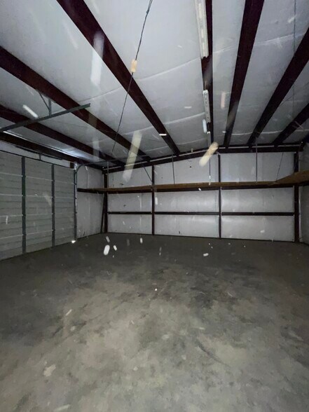 More Photos Of 2160 Thomas Sumter Hwy, Sumter Flex For Lease