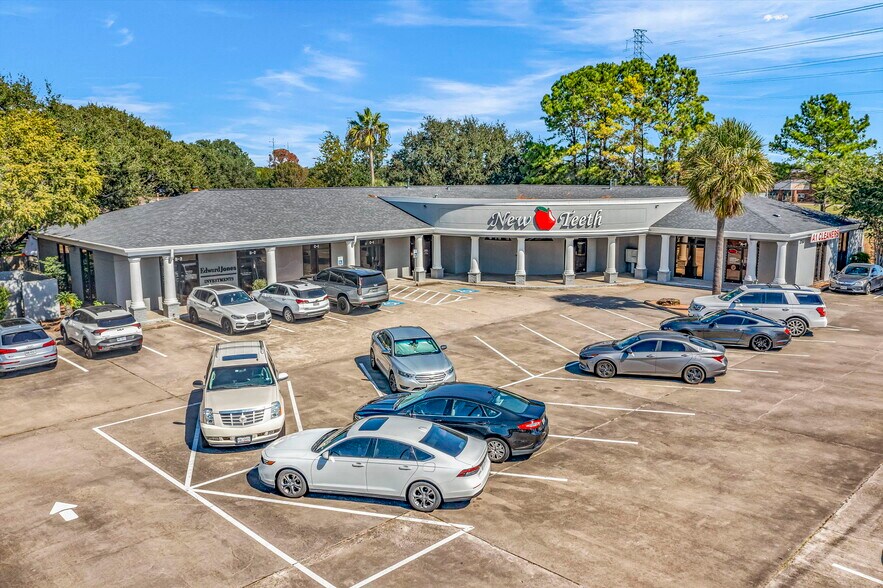 Primary Photo Of 2750 W Main St, League City Storefront Retail Office For Sale