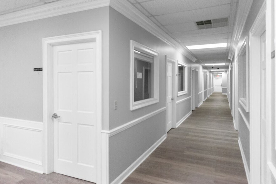 More Photos Of 4047 Holcomb Bridge Rd, Peachtree Corners Loft Creative Space For Lease