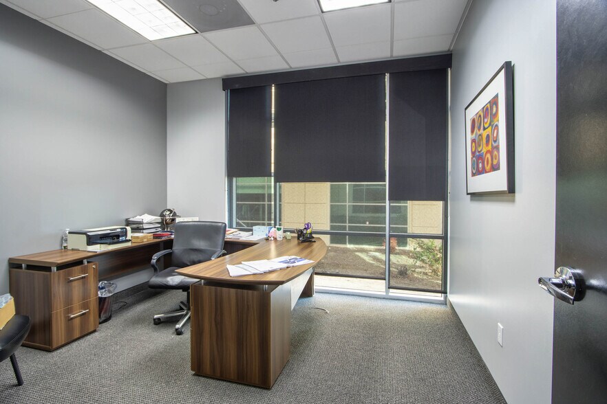 More Photos Of 38605 Calistoga Dr, Murrieta Medical For Sale