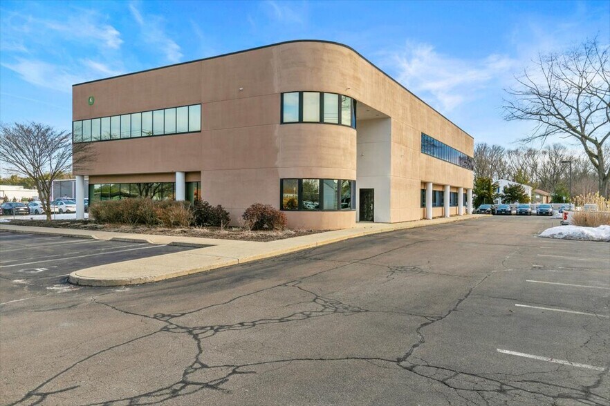 Primary Photo Of 556 Washington Ave, North Haven Office For Sale