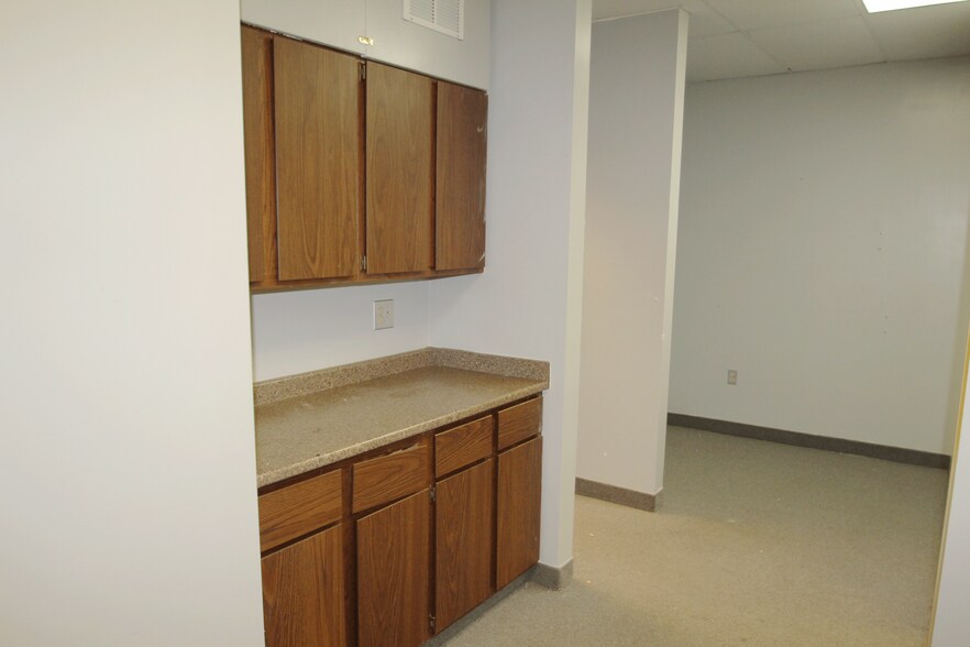 More Photos Of 2656 S Arlington Rd, Akron Office For Lease