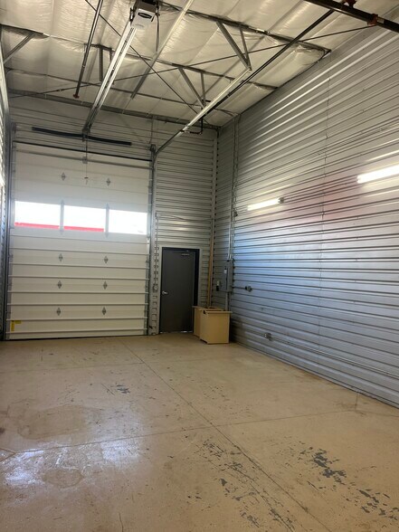 More Photos Of 13303 E Adam Aircraft Cir, Englewood Parking Garage For Sale