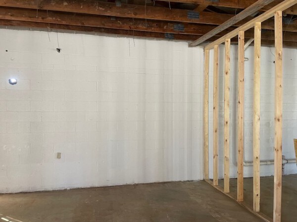 More Photos Of 2112 Hollywood Dr, Jackson Office For Sale