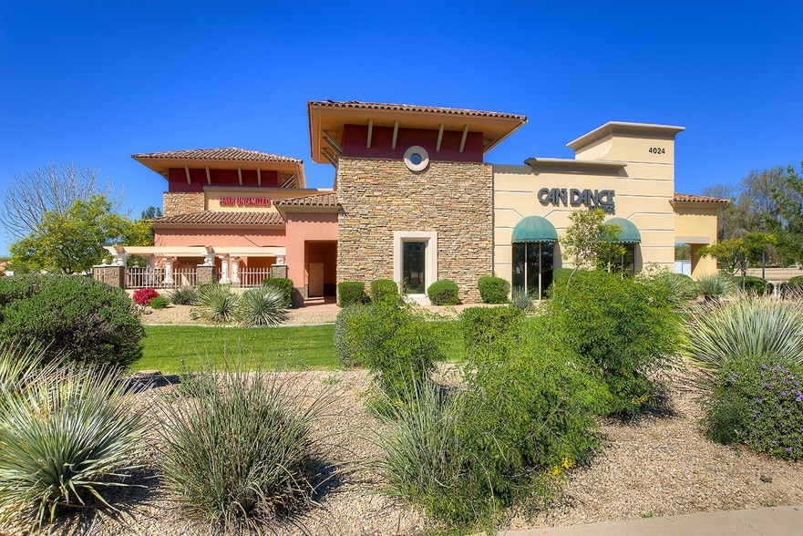 More Photos Of N Recker Rd, Gilbert Unknown For Lease