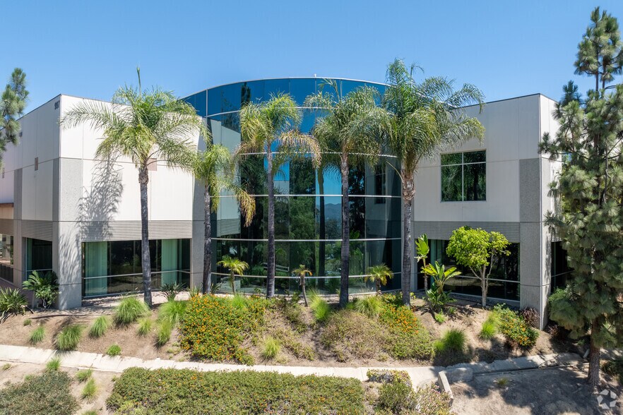 Primary Photo Of 997 Flower Glen St, Simi Valley Manufacturing For Lease