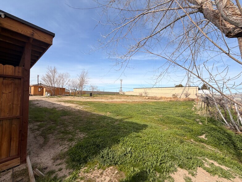 More Photos Of 15224 Bonanza Rd, Victorville Freestanding For Sale