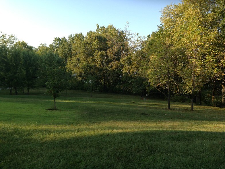 More Photos Of 412 W Douglas St, Edinburg Specialty For Sale