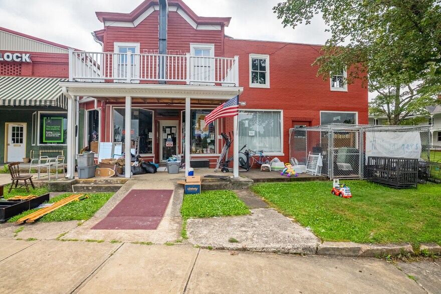 Primary Photo Of 439 Railroad Ave, Keysville General Retail For Sale