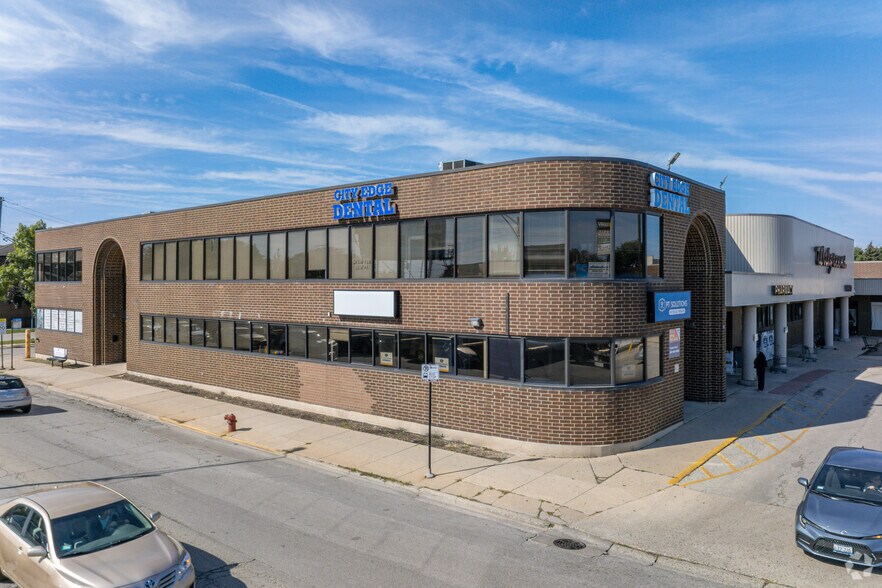 More Photos Of 6304 N Nagle Ave, Chicago Storefront For Lease
