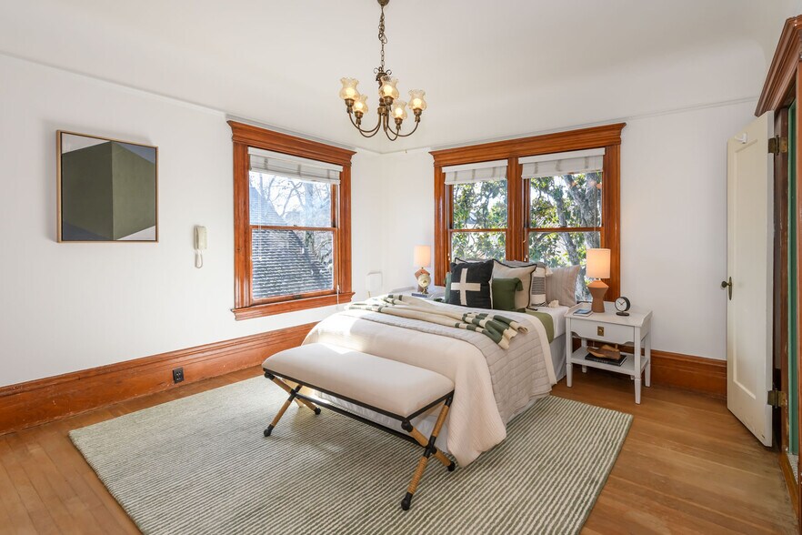 More Photos Of 8 Keller St, Petaluma Office Residential For Sale