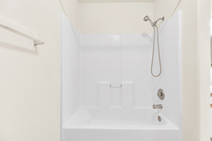 More Photos Of 1832 Merced St, Madera Apartments For Sale