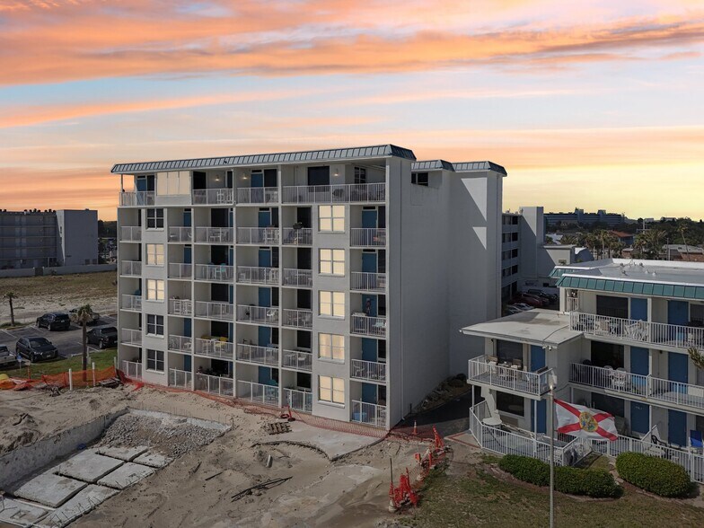 More Photos Of 935 S Atlantic Ave, Daytona Beach Apartments For Sale