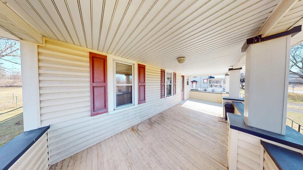 More Photos Of 160 Compton Road, Wantage Office Residential For Sale