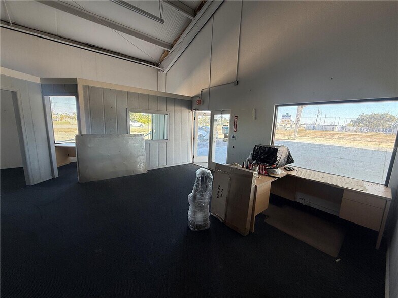 More Photos Of 3060 Placida Rd, Englewood Flex For Sale