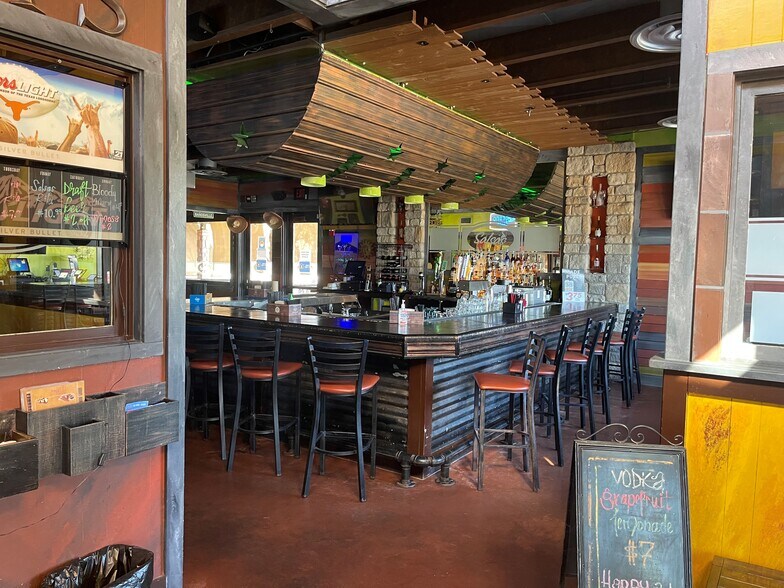 More Photos Of 3480 Ranch Road 620 S, Bee Cave Restaurant For Lease