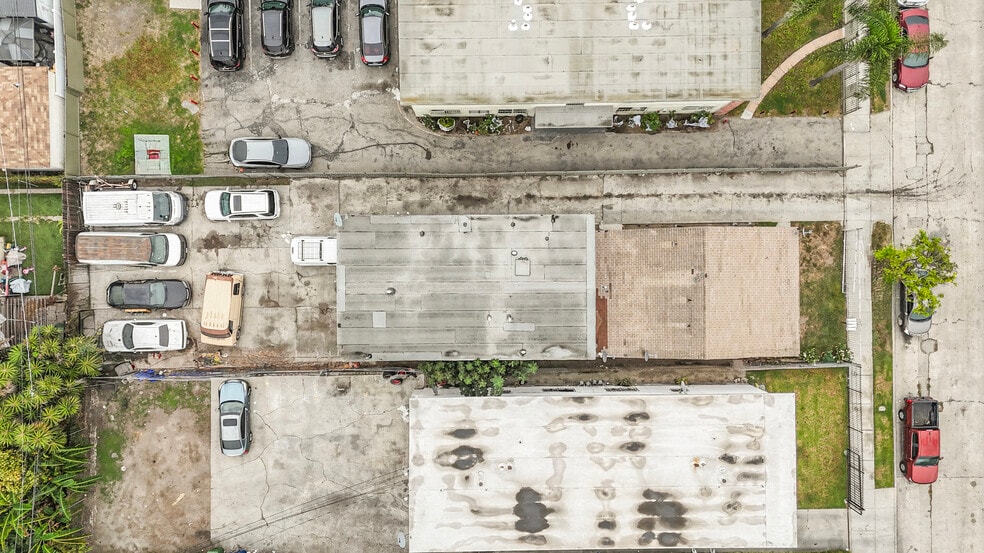 More Photos Of 213 E 87th Pl, Los Angeles Multifamily For Sale