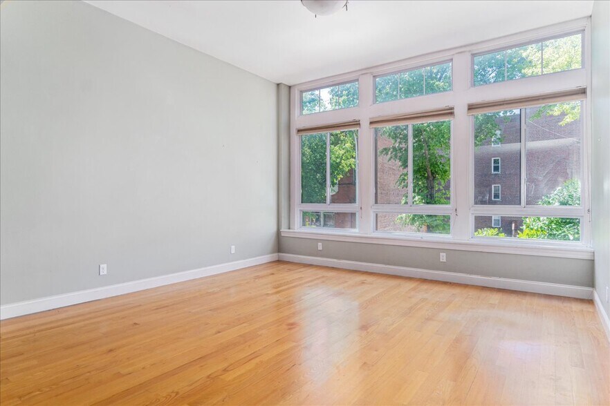 More Photos Of 260 A Washington Ave, Albany Apartments For Sale