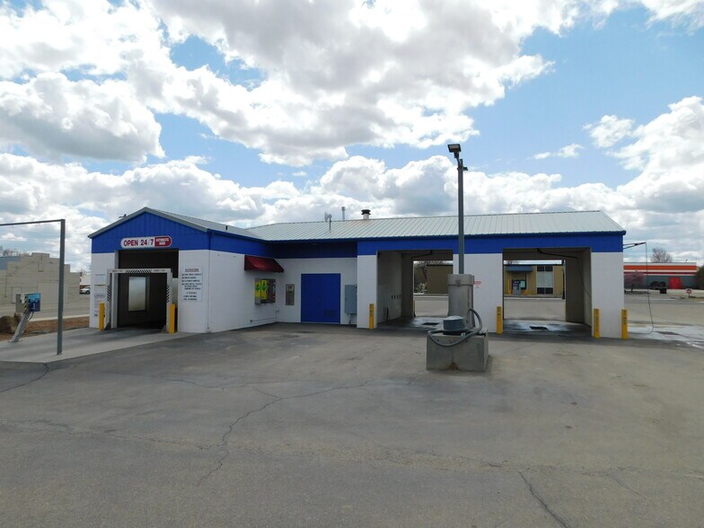 More Photos Of 6 S Main St, Homedale Carwash For Sale