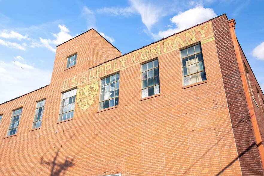 More Photos Of 706 SW 3rd St, Oklahoma City Warehouse For Sale