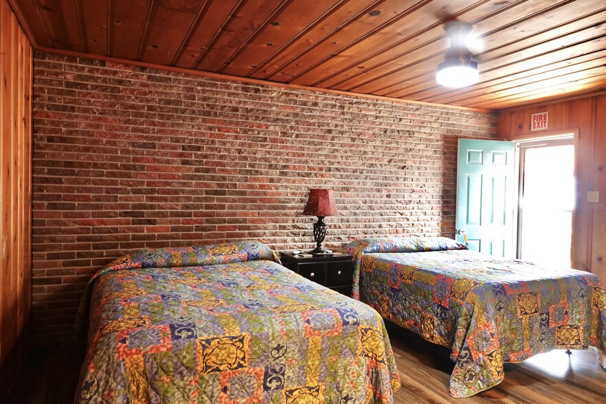 More Photos Of , Hornbeak Unknown For Sale