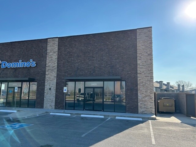 More Photos Of 2405 N 23rd St, Broken Arrow Showroom For Lease