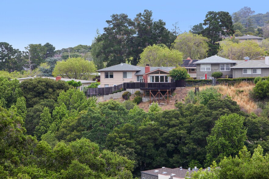 More Photos Of 2200 Village Ct, Belmont Apartments For Sale