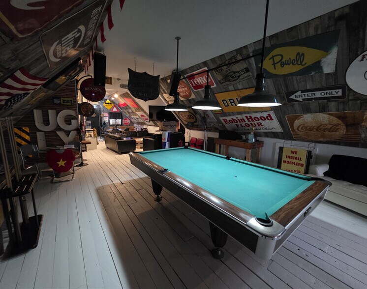 More Photos Of 6402 Hamlyn St, London Service Station For Sale