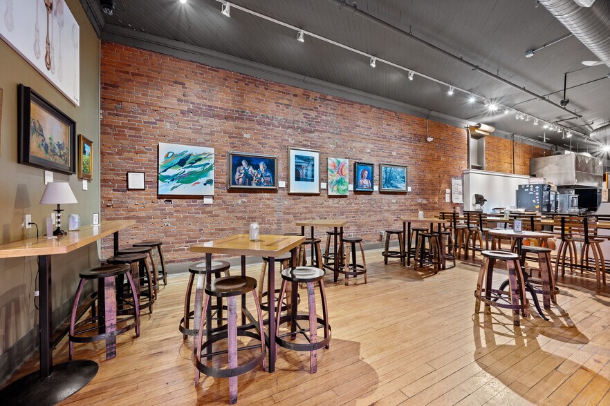 More Photos Of 144 W Liberty St, Wooster Office For Sale