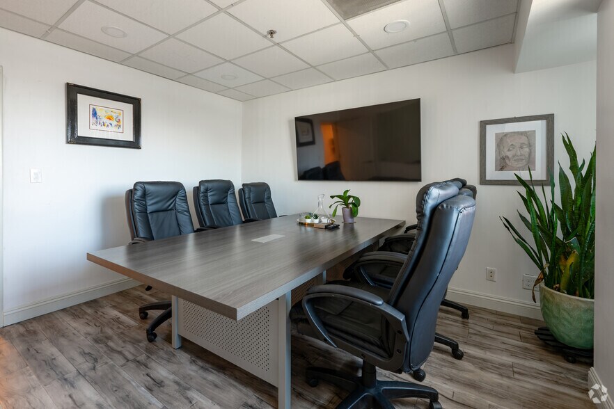 More Photos Of 9025 Wilshire Blvd, Beverly Hills Medical For Lease