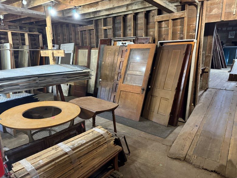 More Photos Of 1009 Mills St, Black Earth Warehouse For Sale