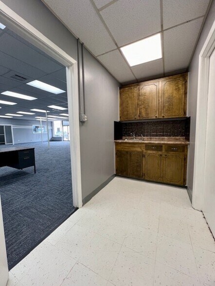 More Photos Of 1500 Louisville Ave, Monroe Office For Sale