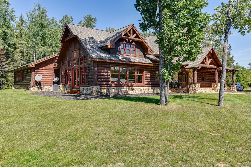 More Photos Of 5771 US Highway 45, Land O Lakes Office For Sale