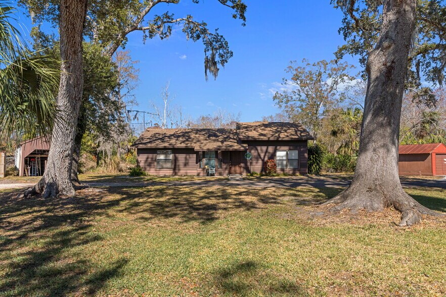 More Photos Of 8301 Congress St, Port Richey Flex For Sale