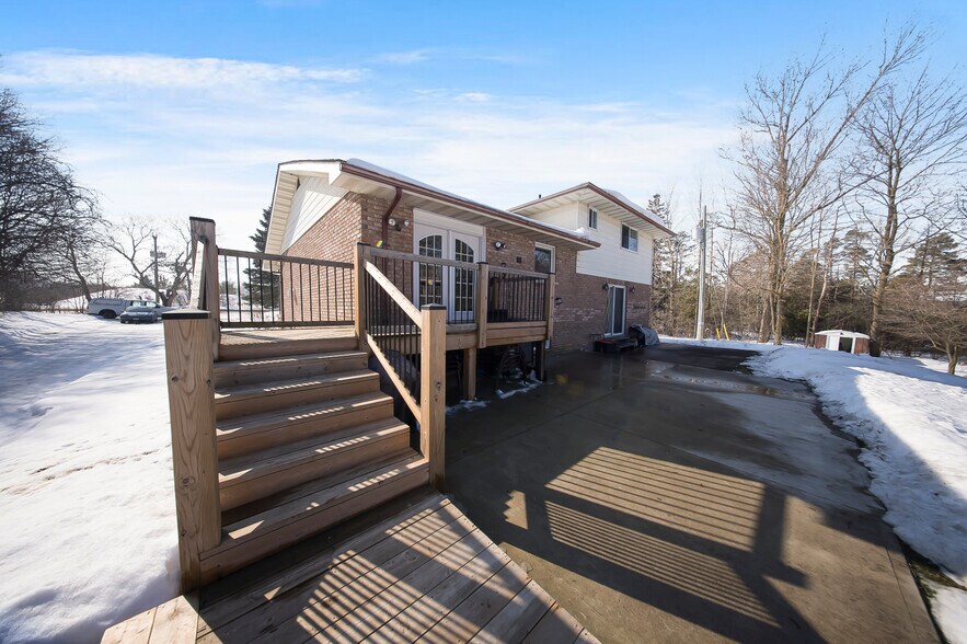 More Photos Of 4871 Wellington Road 29, Guelph Warehouse For Sale