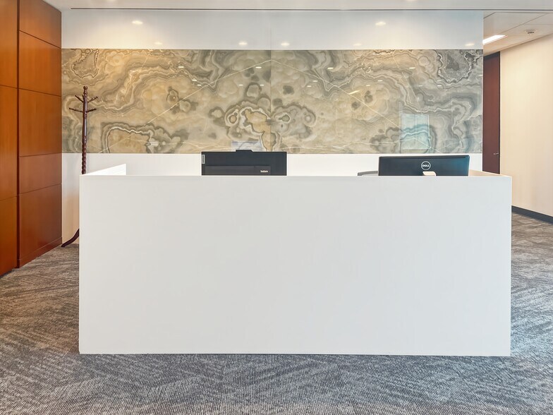 More Photos Of 1790 Hughes Landing Blvd, The Woodlands Coworking Space