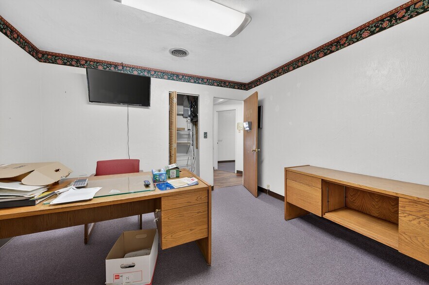 More Photos Of 905 Beville Rd, Daytona Beach Medical For Sale