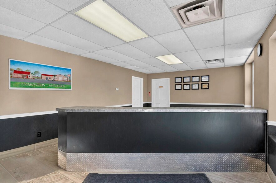 More Photos Of 412 N Mickey Mantle Blvd, Commerce Auto Repair For Sale