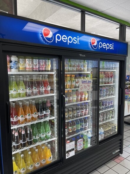 More Photos Of 785 Tucker Rd, Tehachapi Storefront Retail Office For Sale