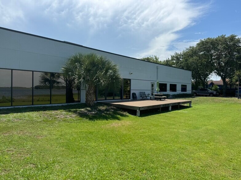 More Photos Of 564 N Semoran Blvd, Orlando Medical For Sale