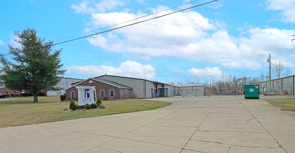 More Photos Of 206 Production Dr, Elizabethtown Warehouse For Lease