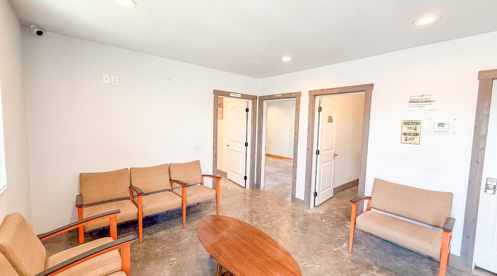 More Photos Of 1030 County 133 rd, Kermit Warehouse For Sale