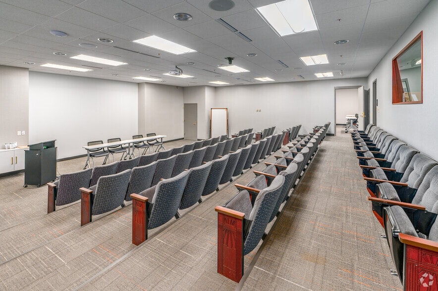 More Photos Of 1350 Euclid Ave, Cleveland Office For Lease